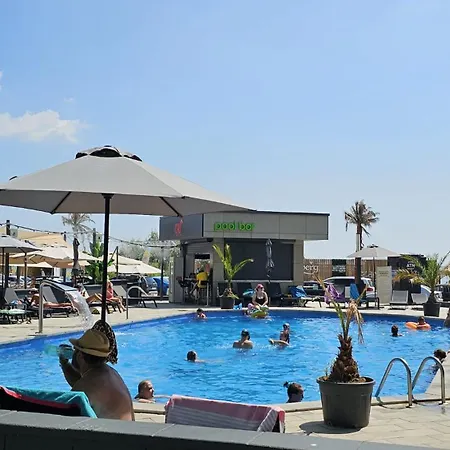 Black Sea Breeze Cu Piscina,sauna,gym Langa Plaja Apartment Navodari