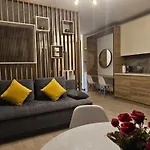 Black Sea Breeze Cu Piscina,sauna,gym Langa Plaja * Năvodari