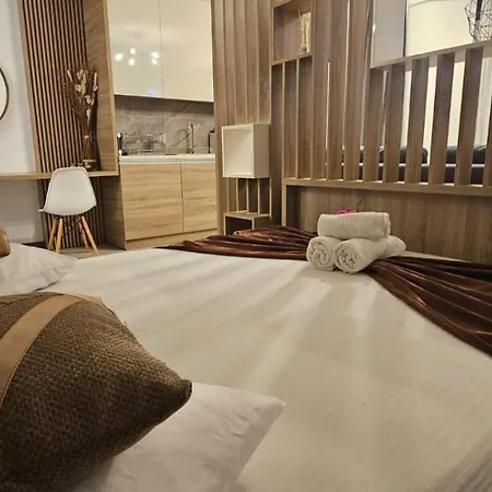 Black Sea Breeze Cu Piscina,sauna,gym Langa Plaja Apartmán *